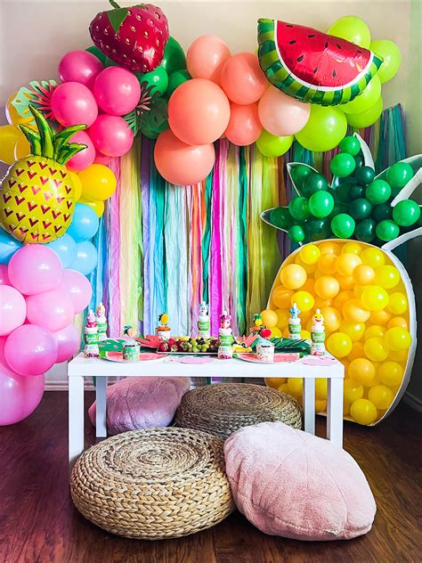 fruit party|FRUITY PARTY .